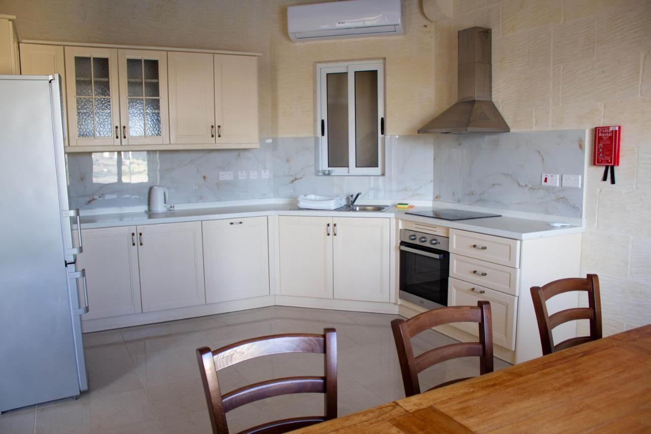 Kenn Holiday Home Għarb Eksteriør bilde